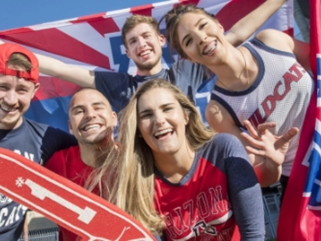 Students in Zona Zoo